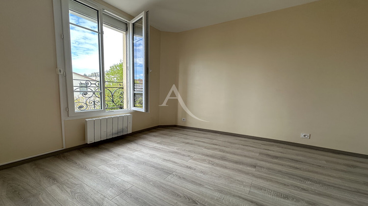 Ma-Cabane - Vente Maison COURBEVOIE, 68 m²