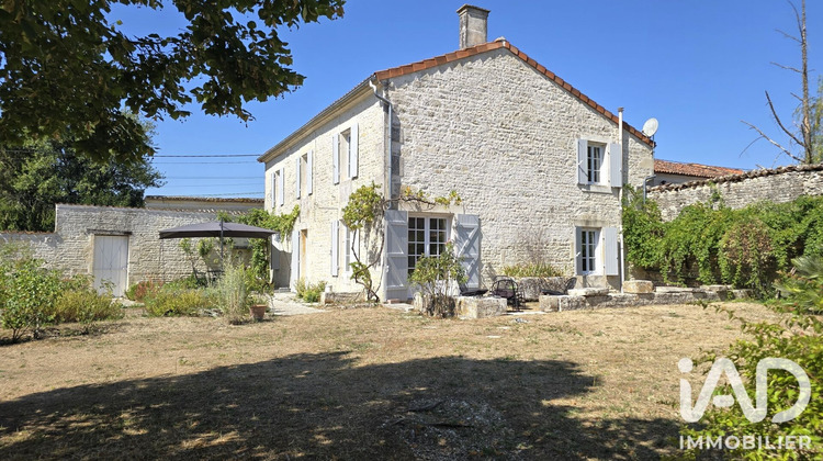 Ma-Cabane - Vente Maison Courbillac, 300 m²