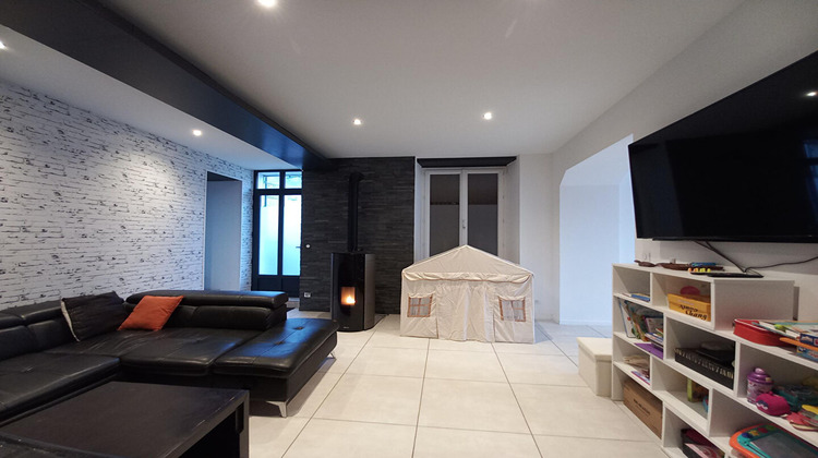 Ma-Cabane - Vente Maison COURGENARD, 200 m²