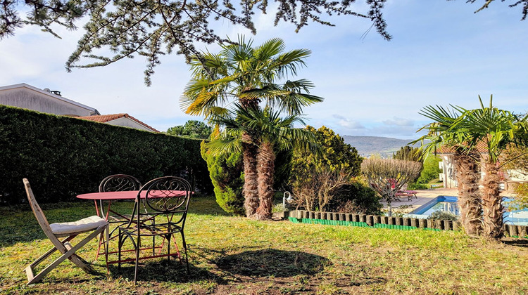 Ma-Cabane - Vente Maison COURNON-D'AUVERGNE, 206 m²