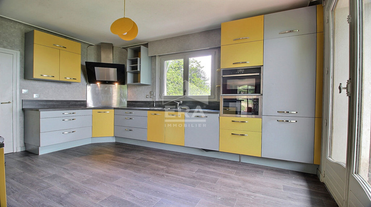 Ma-Cabane - Vente Maison COURNON-D'AUVERGNE, 170 m²