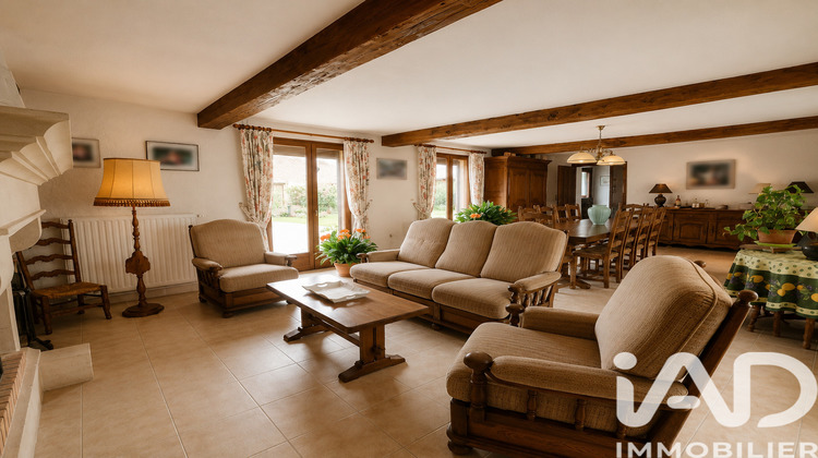 Ma-Cabane - Vente Maison Courtisols, 314 m²