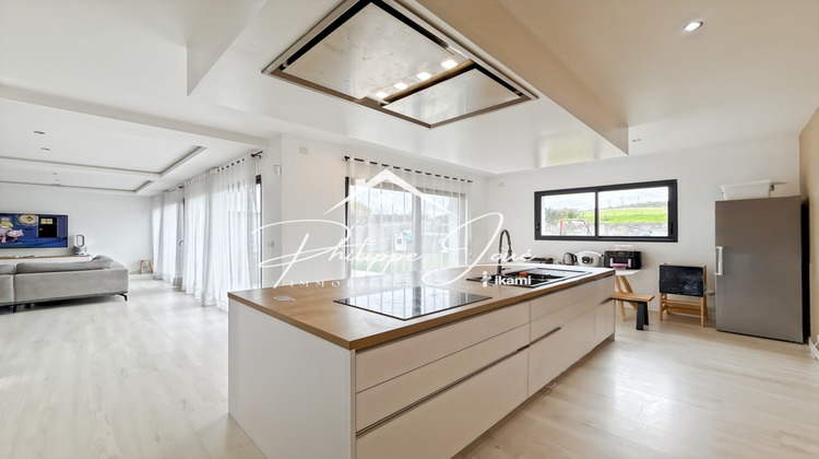 Ma-Cabane - Vente Maison Courtois-sur-Yonne, 241 m²