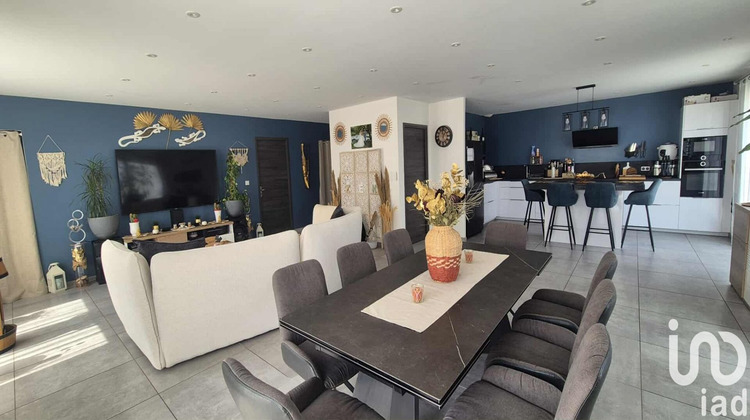 Ma-Cabane - Vente Maison Courtois-sur-Yonne, 238 m²