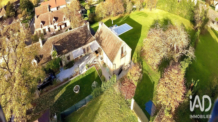 Ma-Cabane - Vente Maison Courtois-sur-Yonne, 188 m²