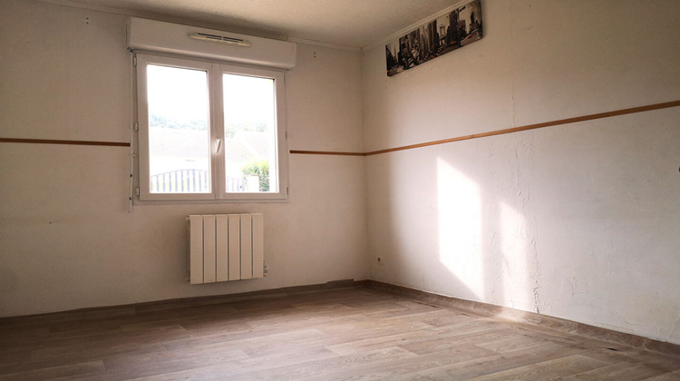 Ma-Cabane - Vente Maison COURVILLE-SUR-EURE, 101 m²