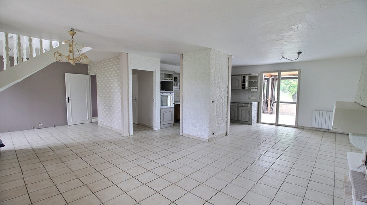 Ma-Cabane - Vente Maison COURVILLE-SUR-EURE, 140 m²