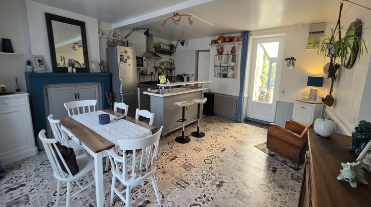 Ma-Cabane - Vente Maison COUSSAY-LES-BOIS, 137 m²