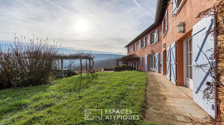 Ma-Cabane - Vente Maison COUZON-AU-MONT-D'OR, 248 m²