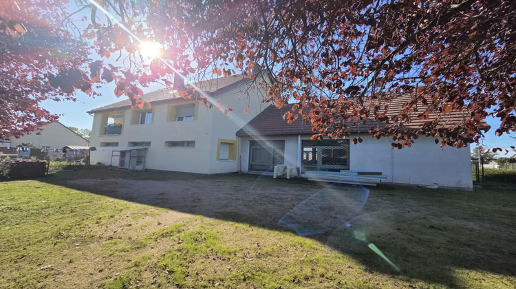 Ma-Cabane - Vente Maison Créchy, 205 m²