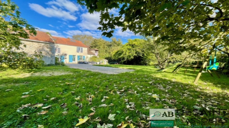 Ma-Cabane - Vente Maison Crécy-la-Chapelle, 174 m²