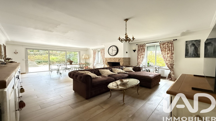 Ma-Cabane - Vente Maison Crécy-la-Chapelle, 278 m²