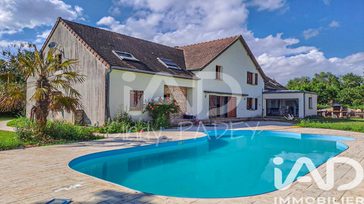 Ma-Cabane - Vente Maison Crécy-la-Chapelle, 310 m²