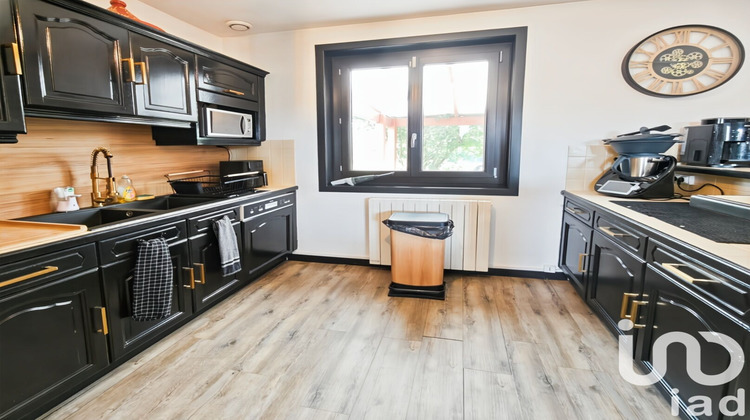 Ma-Cabane - Vente Maison Crécy-la-Chapelle, 120 m²