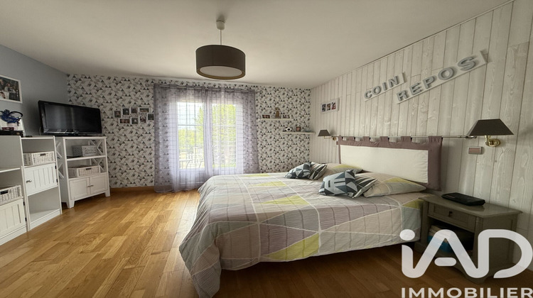 Ma-Cabane - Vente Maison Crécy-la-Chapelle, 182 m²