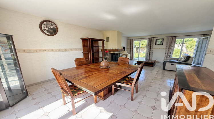 Ma-Cabane - Vente Maison Crécy-la-Chapelle, 103 m²