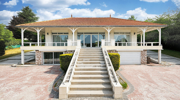 Ma-Cabane - Vente Maison CRECY-LA-CHAPELLE, 188 m²