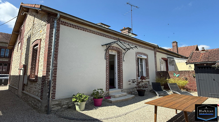 Ma-Cabane - Vente Maison CREPY-EN-VALOIS, 76 m²