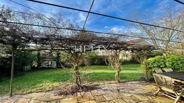 Ma-Cabane - Vente Maison CRESPIERES, 160 m²