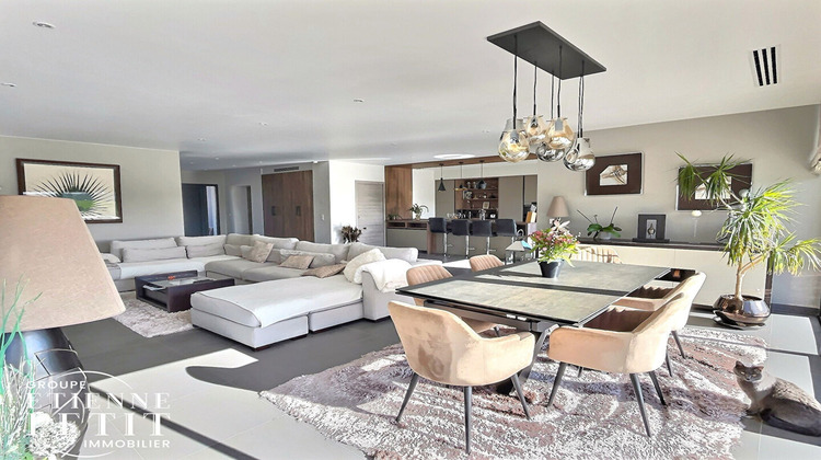 Ma-Cabane - Vente Maison CRESPIERES, 208 m²