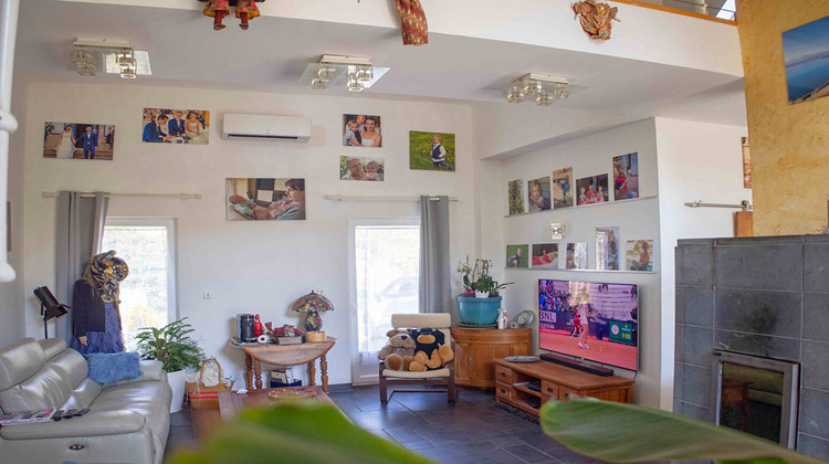 Ma-Cabane - Vente Maison CRESPIERES, 220 m²