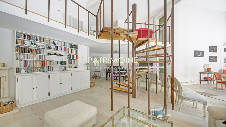 Ma-Cabane - Vente Maison CRESPIERES, 311 m²