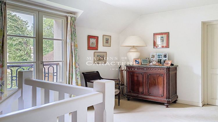 Ma-Cabane - Vente Maison CRESPIERES, 255 m²
