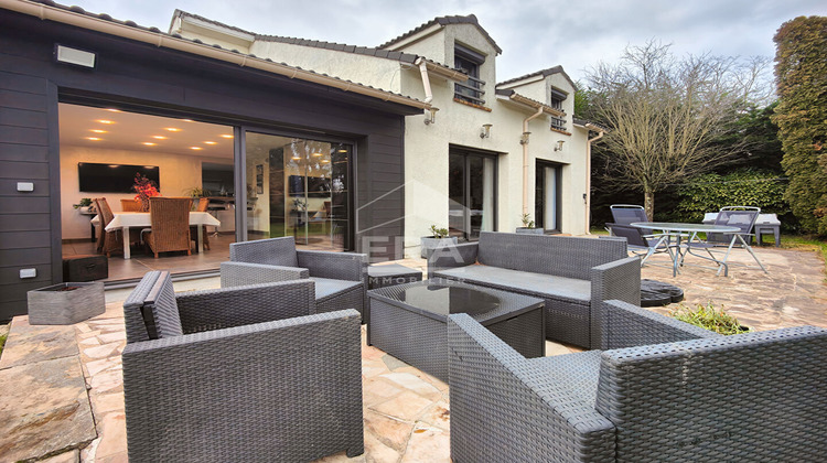 Ma-Cabane - Vente Maison CRESPIERES, 161 m²