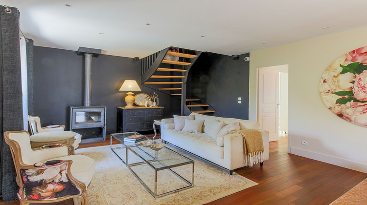 Ma-Cabane - Vente Maison CRESPIERES, 162 m²