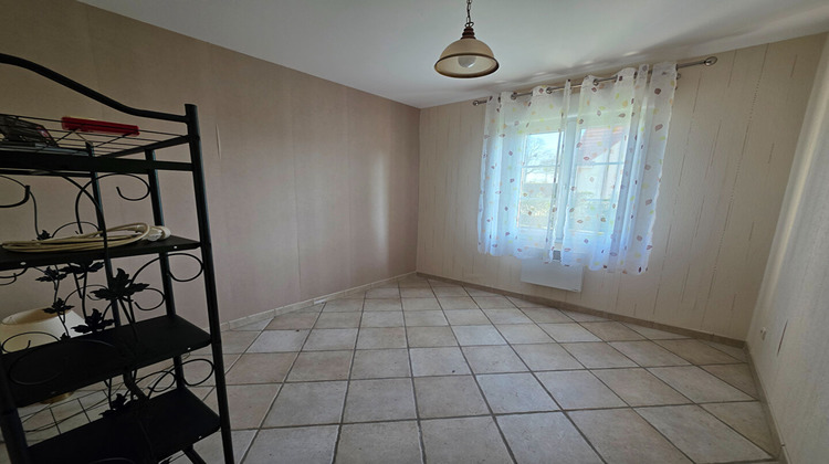 Ma-Cabane - Vente Maison CREVECOEUR-LE-GRAND, 99 m²