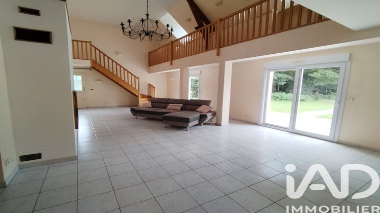 Ma-Cabane - Vente Maison Crèvecoeur-le-Grand, 206 m²