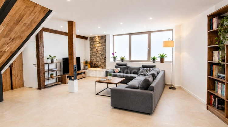 Ma-Cabane - Vente Maison CROZET, 430 m²