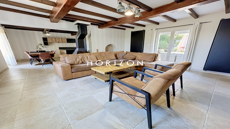 Ma-Cabane - Vente Maison Cruzilles-lès-Mépillat, 268 m²