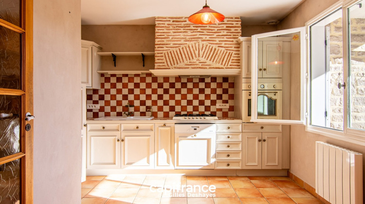 Ma-Cabane - Vente Maison CRUZILLES LES MEPILLAT, 131 m²