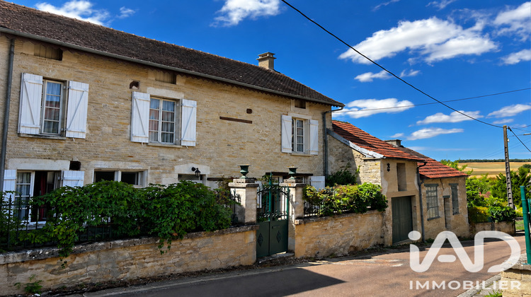 Ma-Cabane - Vente Maison Cruzy-le-Châtel, 158 m²