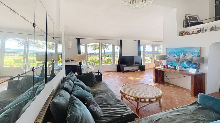 Ma-Cabane - Vente Maison CUCURON, 207 m²