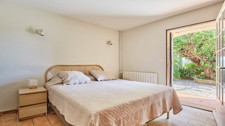 Ma-Cabane - Vente Maison CUCURON, 200 m²