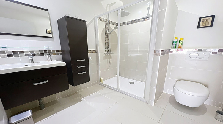 Ma-Cabane - Vente Maison CUCURON, 200 m²