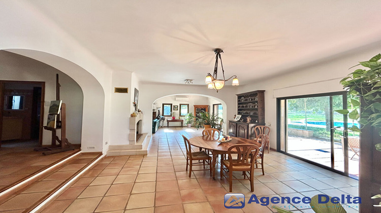 Ma-Cabane - Vente Maison CUERS, 222 m²