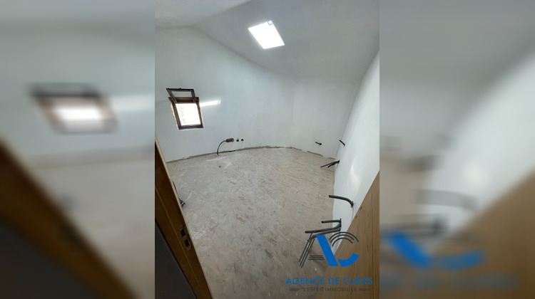 Ma-Cabane - Vente Maison CUERS, 93 m²