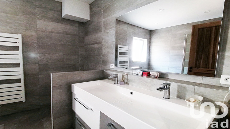 Ma-Cabane - Vente Maison Cuers, 112 m²