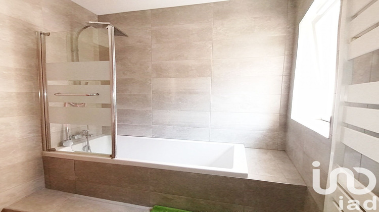 Ma-Cabane - Vente Maison Cuers, 112 m²