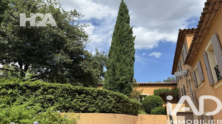 Ma-Cabane - Vente Maison Cuers, 285 m²