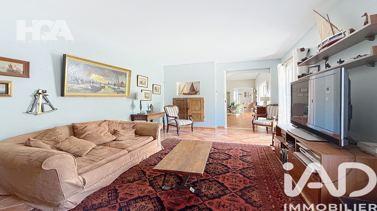 Ma-Cabane - Vente Maison Cuers, 285 m²