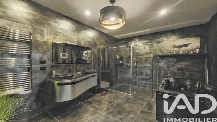 Ma-Cabane - Vente Maison Cuers, 237 m²