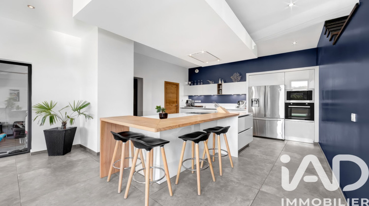 Ma-Cabane - Vente Maison Cuvat, 322 m²