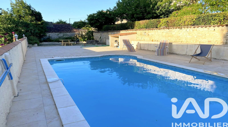 Ma-Cabane - Vente Maison Dampierre-sur-Boutonne, 174 m²