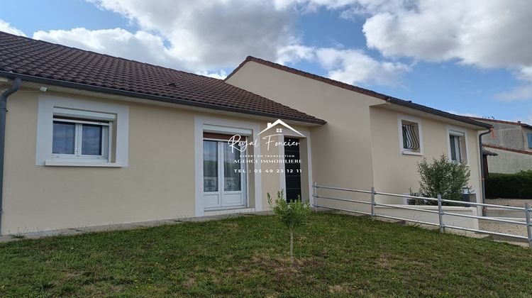 Ma-Cabane - Vente Maison Dangé-Saint-Romain, 108 m²