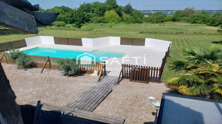 Ma-Cabane - Vente Maison Dangé-Saint-Romain, 257 m²