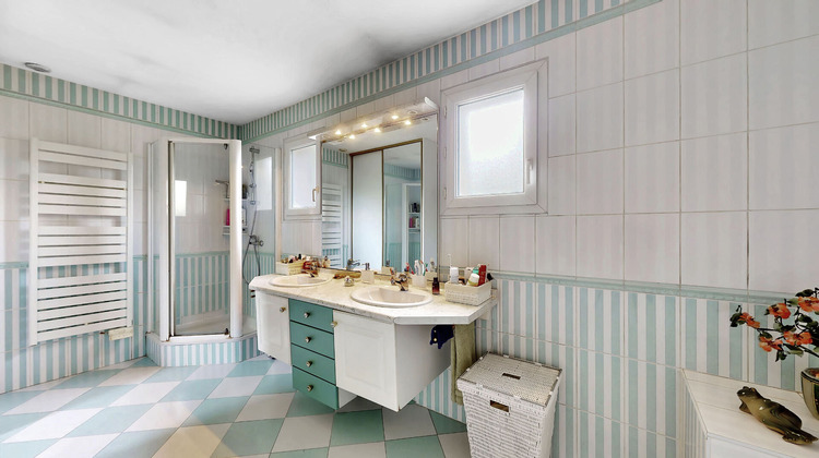 Ma-Cabane - Vente Maison DECINES-CHARPIEU, 163 m²